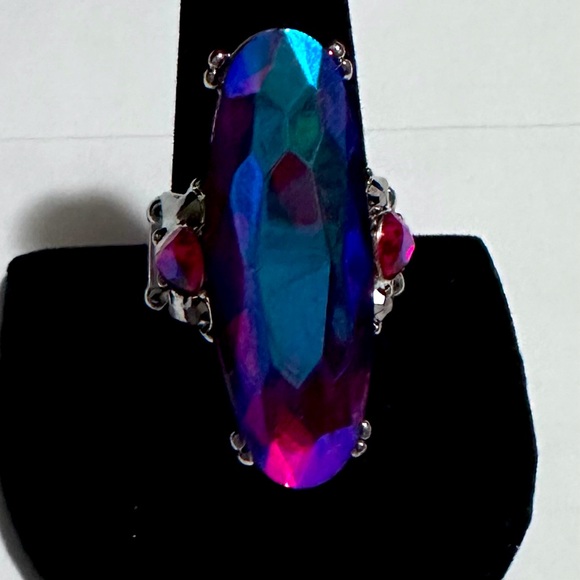 Multi color ring with stretchy back - Picture 1 of 4